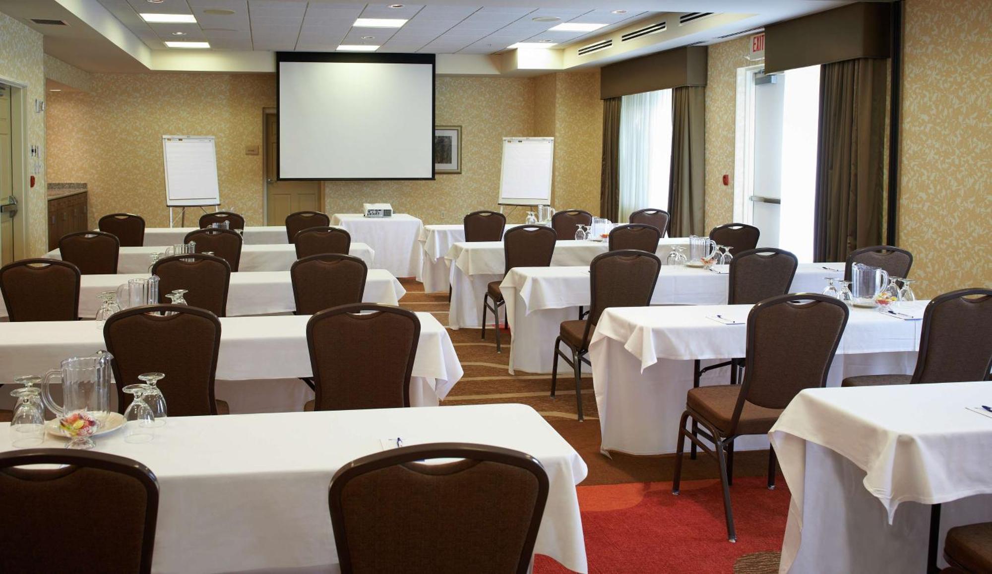 Hilton Garden Inn Minneapolis/Eden Prairie Exterior photo