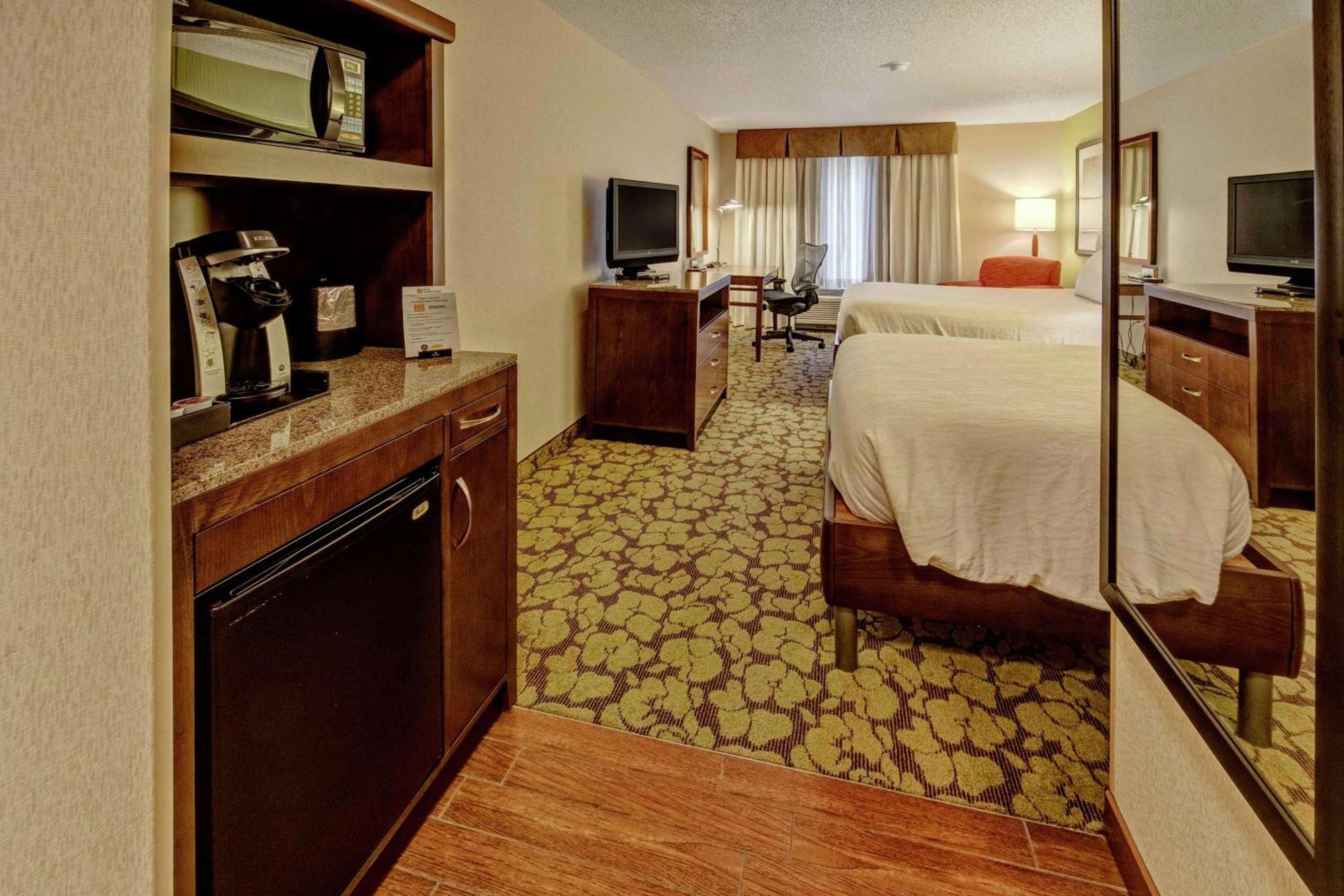 Hilton Garden Inn Minneapolis/Eden Prairie Exterior photo