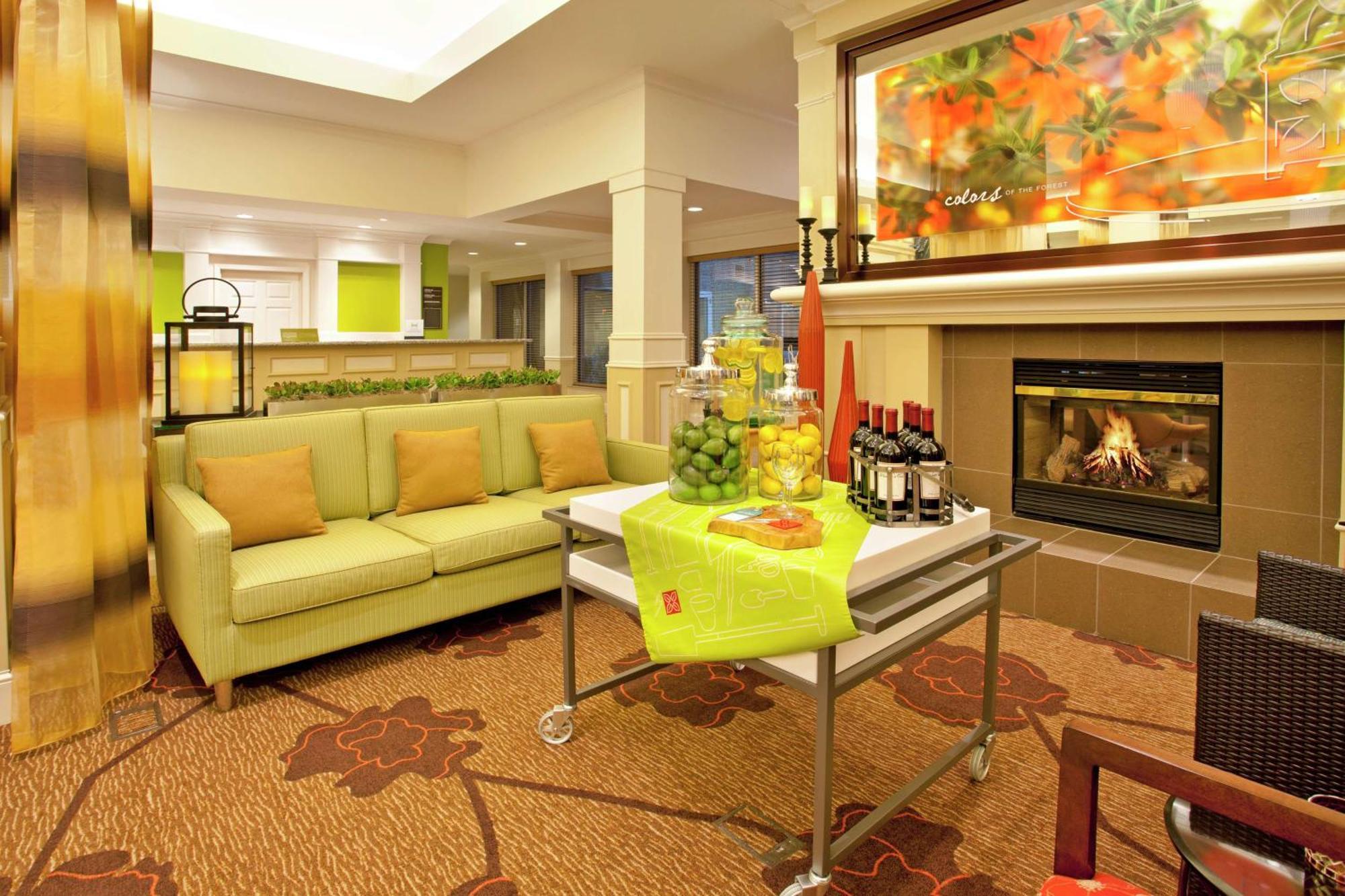 Hilton Garden Inn Minneapolis/Eden Prairie Exterior photo