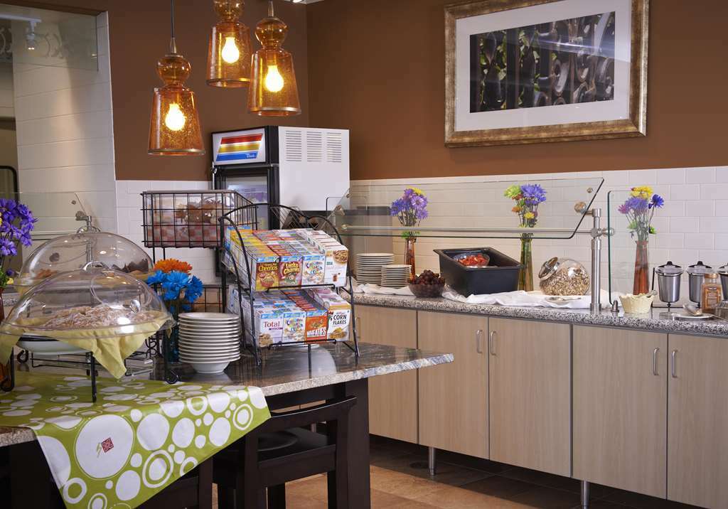 Hilton Garden Inn Minneapolis/Eden Prairie Restaurant photo